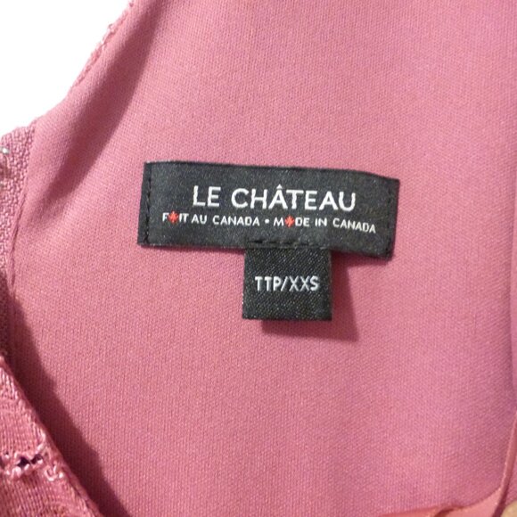 LE CHATEAU pink lace skater dress with removable black satin belt - Picture 8 of 12